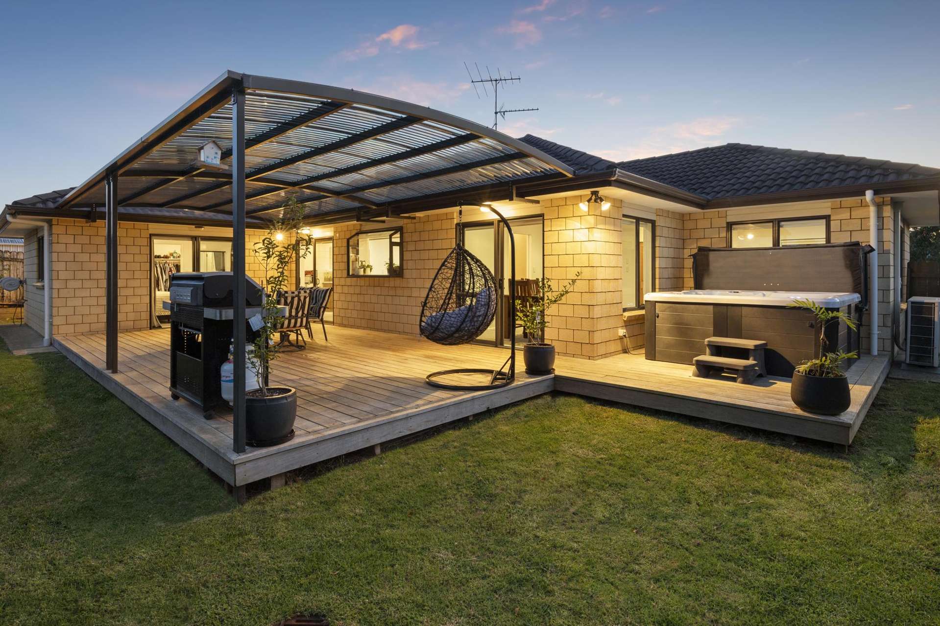 16 Thomas Moore Place Pukekohe_0