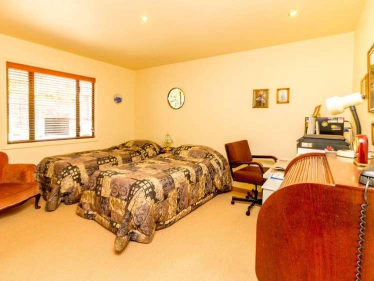 10 Hornsey Road Bluff Hill_13