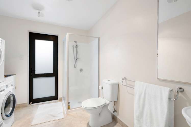 2 Glucina Place Glen Eden_10