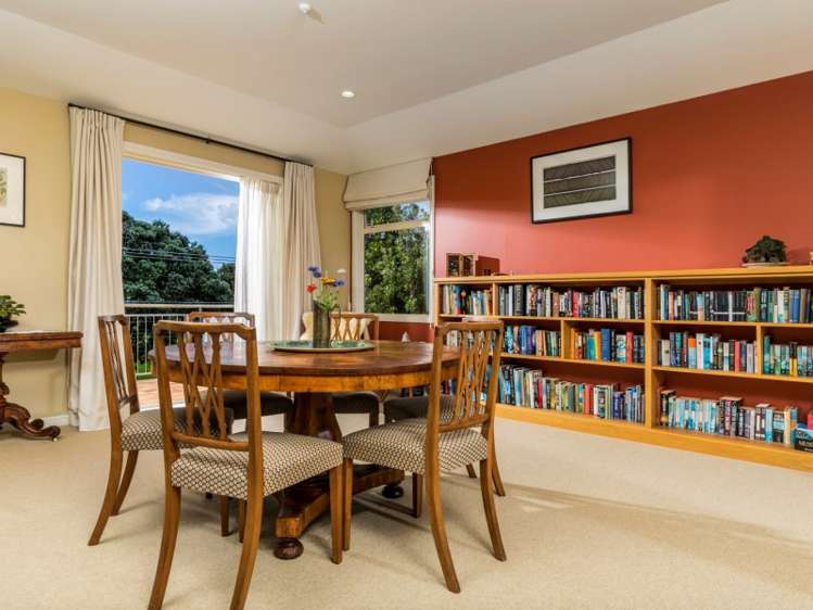 8 Seabreeze Road Narrow Neck_7