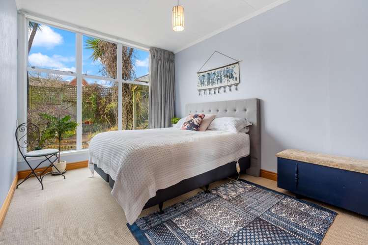 216 North Road North East Valley_13