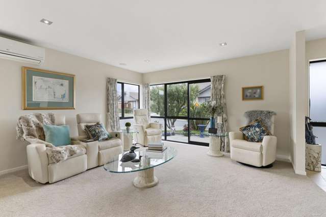58 Royalle Mews Botany Downs_1