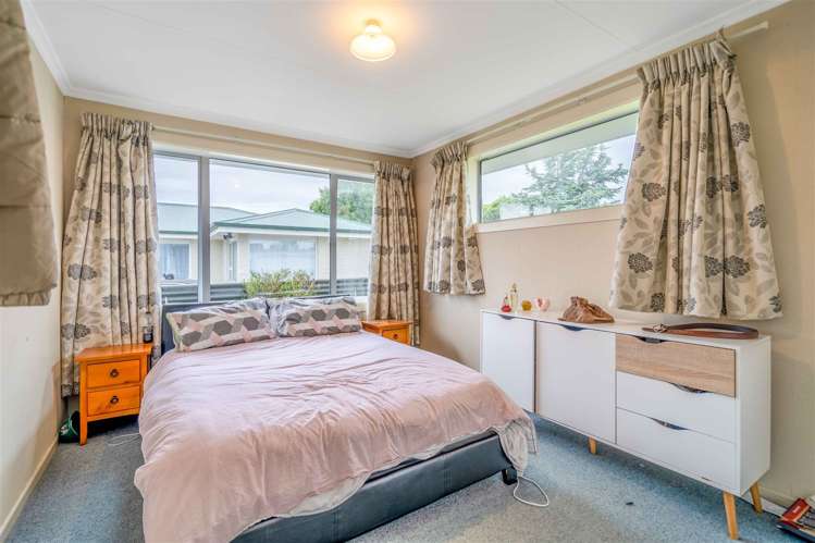 44 Lothian Crescent Strathern_5