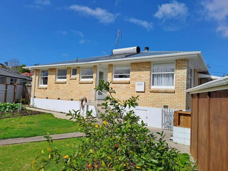 123 Sutherland Road Brookfield_20