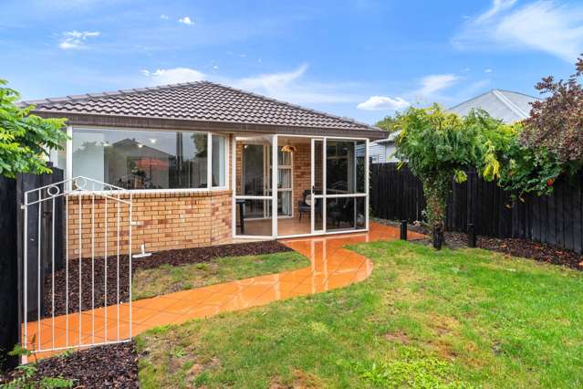 Transformed & Turnkey 3 Bedrooms + Study