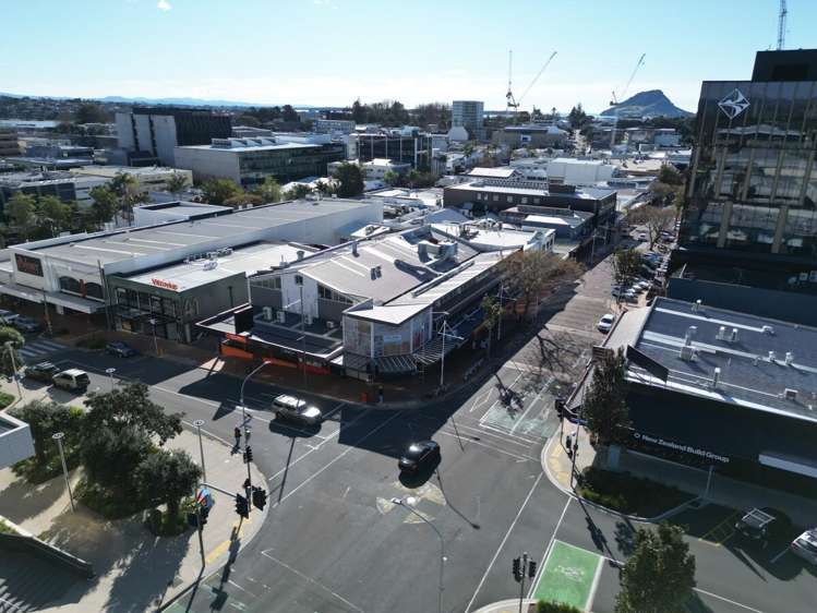 Unit 7, 109 Devonport Road City Centre_6