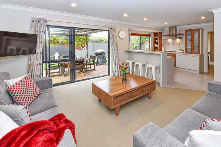 3 Belfry Place Wattle Downs_7