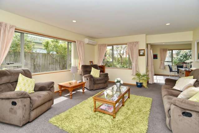 2/14 Aston Drive Waimairi Beach_1