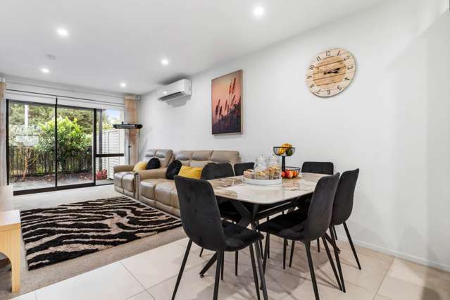 16 Rorida Lane Flat Bush_4