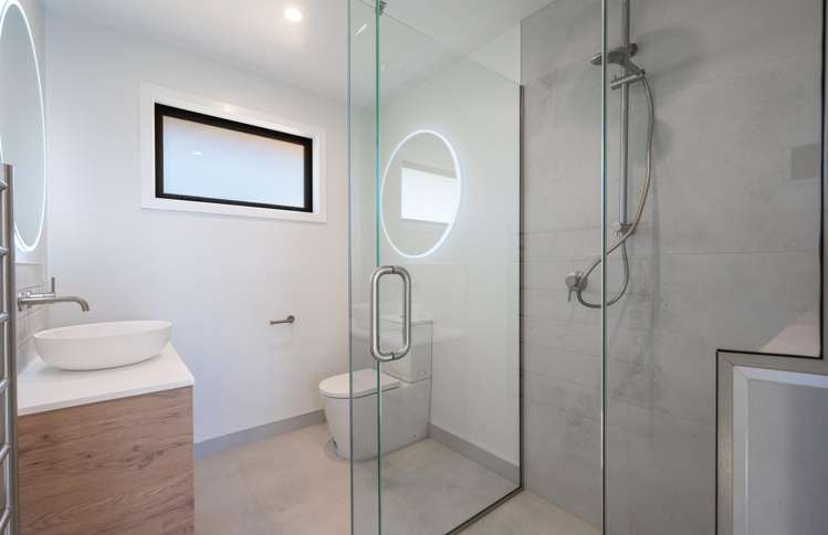 38 Hallmark Drive Richmond_17