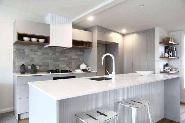 Central Top Tier living