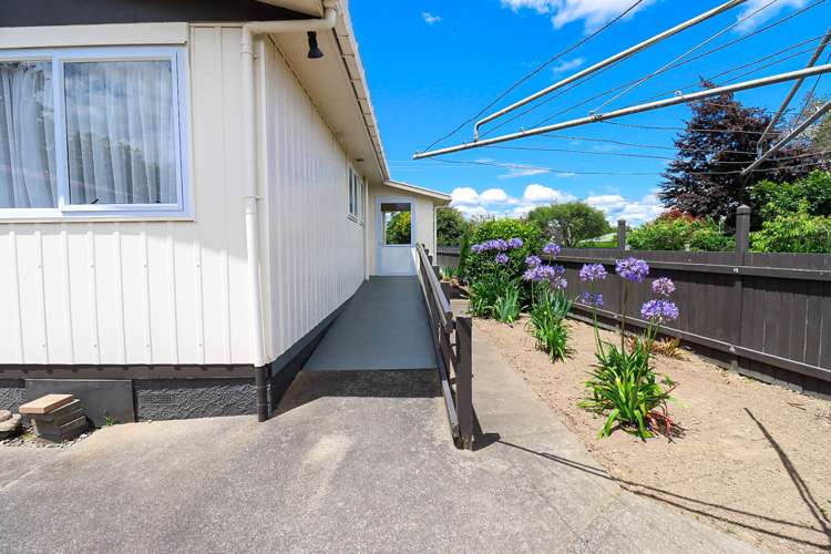 69 Guy Street Dannevirke_17