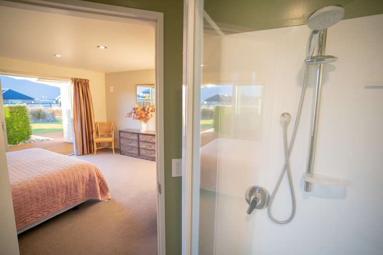 11 Wet Jacket Place Te Anau_5