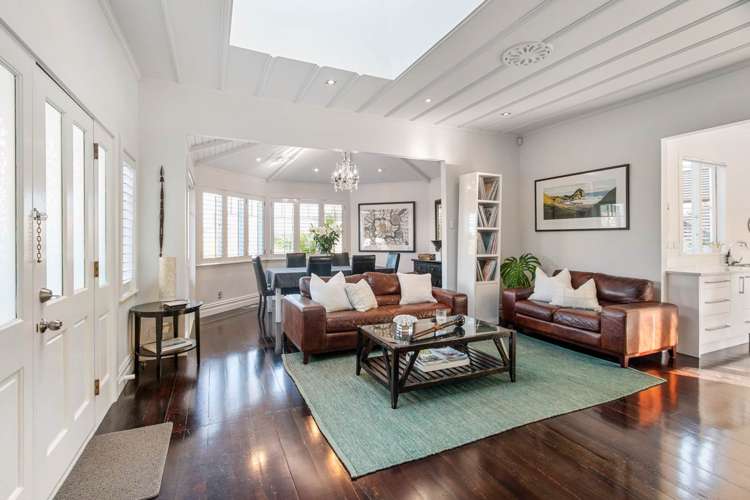 71 Beach Road Mellons Bay_11