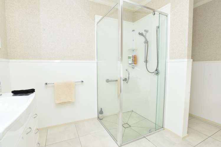 3 Daley Place Winton_13