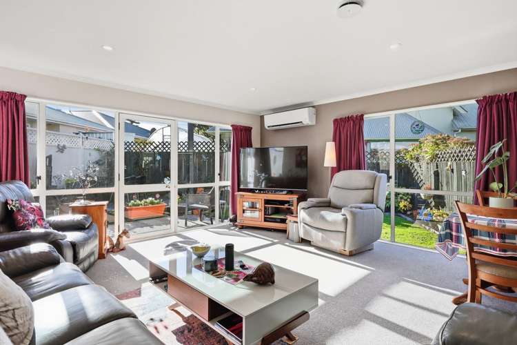 C/35 Eastbourne Street_0