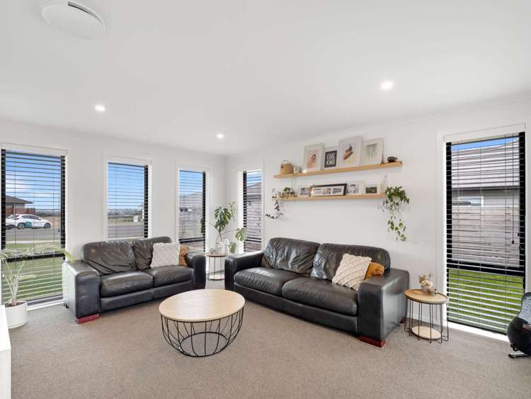 44 Tirimoana Place Otamatea_10