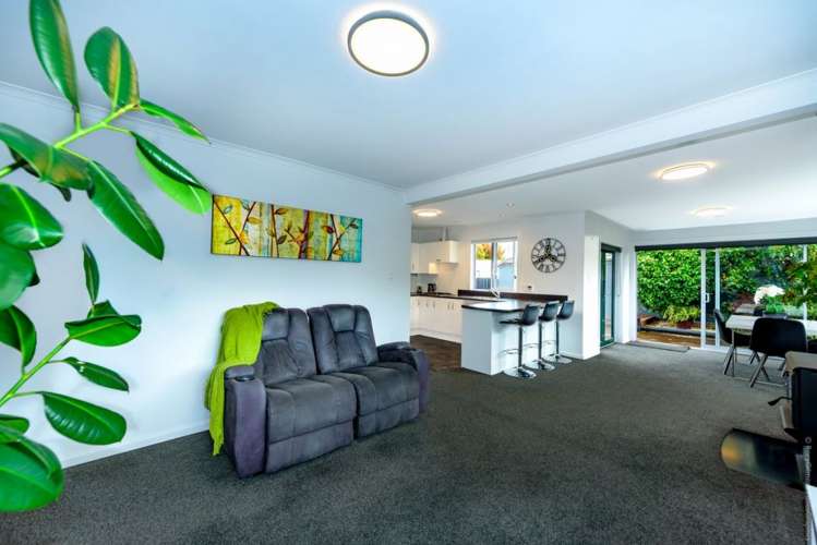 1/32 Downing Street Hoon Hay_9