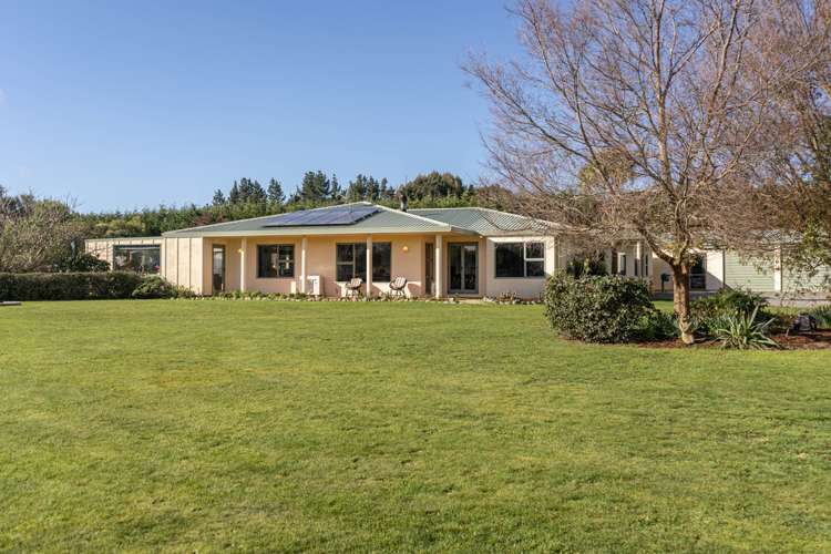 524i Paierau Road Opaki_2