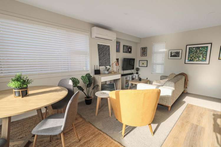 53 McGrath Way Taita_2