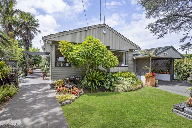 30 Swan Crescent Pakuranga_1