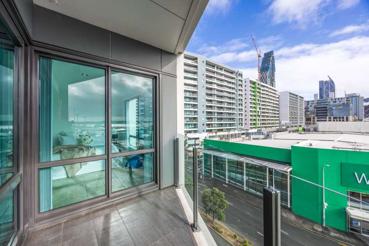 504/2 Dockside Lane Auckland Central_9