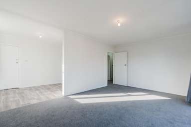 68 Montgomery Crescent_4