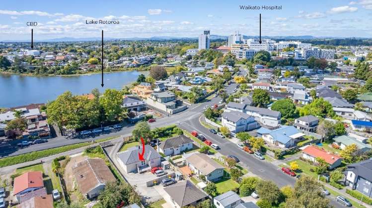 69 Lake Crescent Hamilton Lake_1