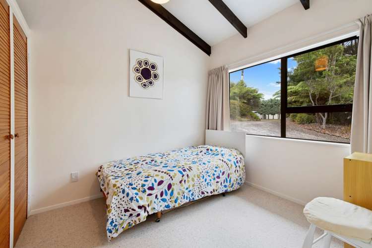 93 The Avenue Lucas Heights_16