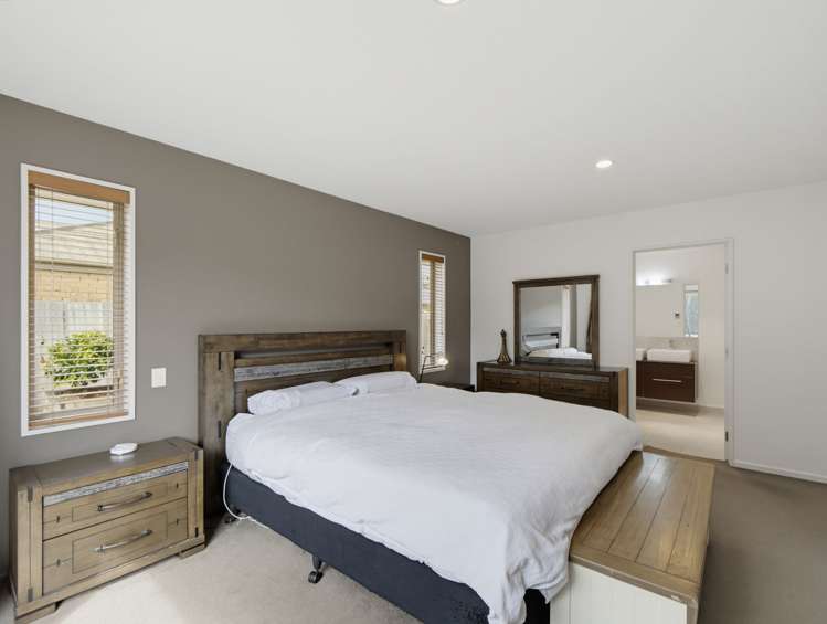 30 Foresters Crescent Parklands_17