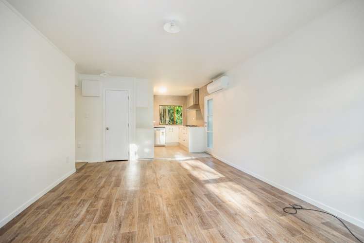 5/16 Knight Avenue Mount Albert_7