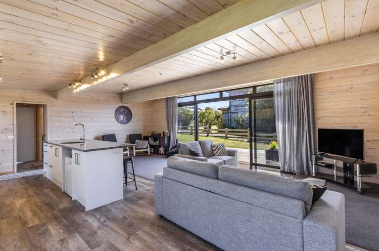 21 Ngati Parekaawa Drive Whareroa_12