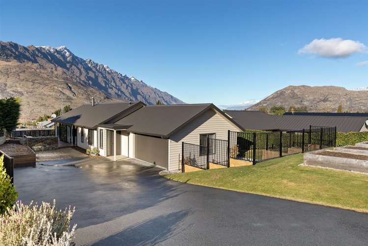 6 Batsford Lane Lower Shotover_23