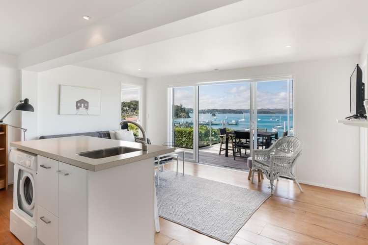 27 Wellington Street Russell_16