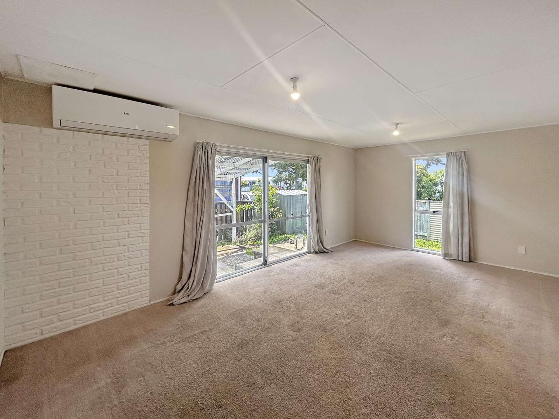 21A Raglan Avenue 10922_0