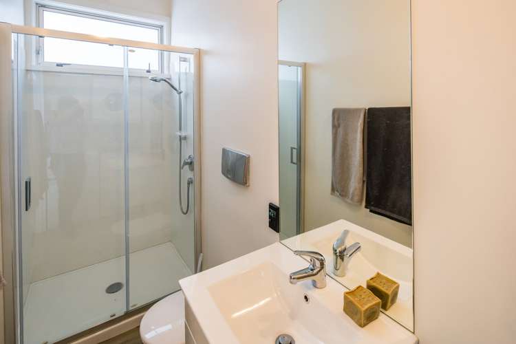 14 Hanson Street Mount Cook_14