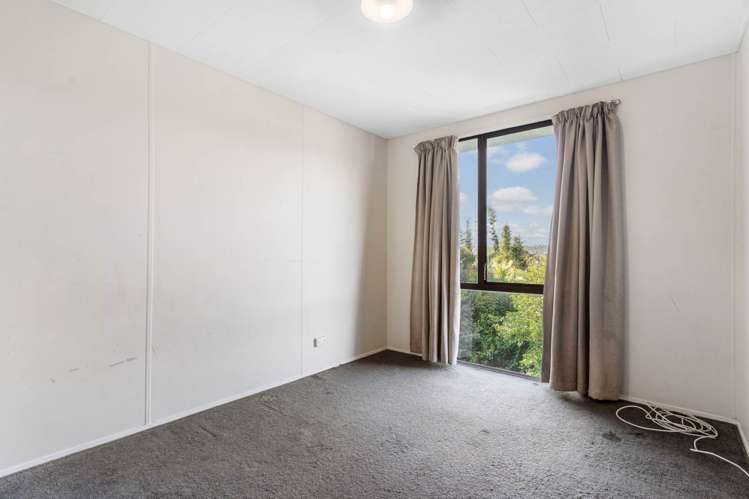 32 Nandana Drive Glen Eden_13