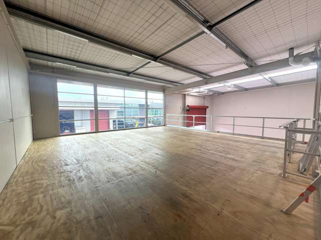 J/61 Hugo Johnston Drive Penrose_2