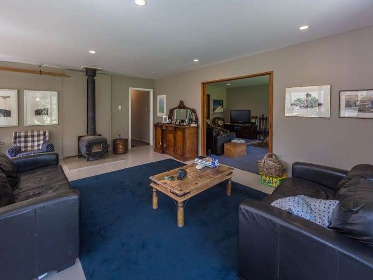 175 Barrys Bay Valley Road Duvauchelle_10