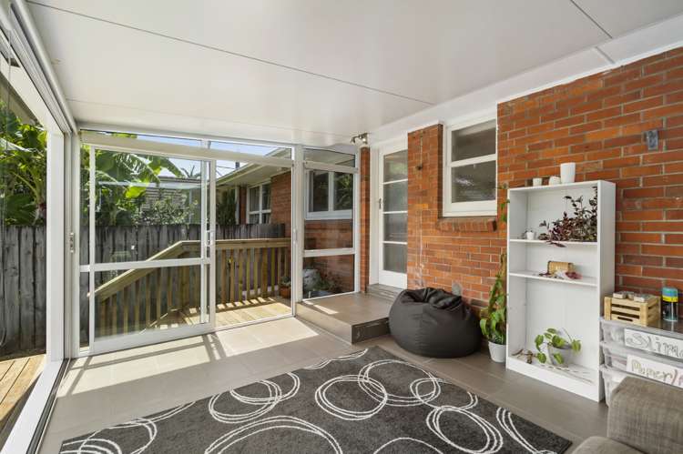 2/63 Killarney Street Takapuna_3
