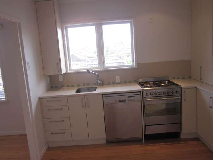 4/420 Beach Road Mairangi Bay_14
