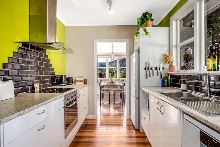 16 Manor Drive Stokes Valley_13