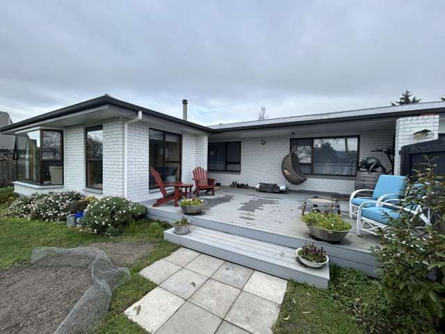Spacious 3-Bedroom Family Home - Available Late August
