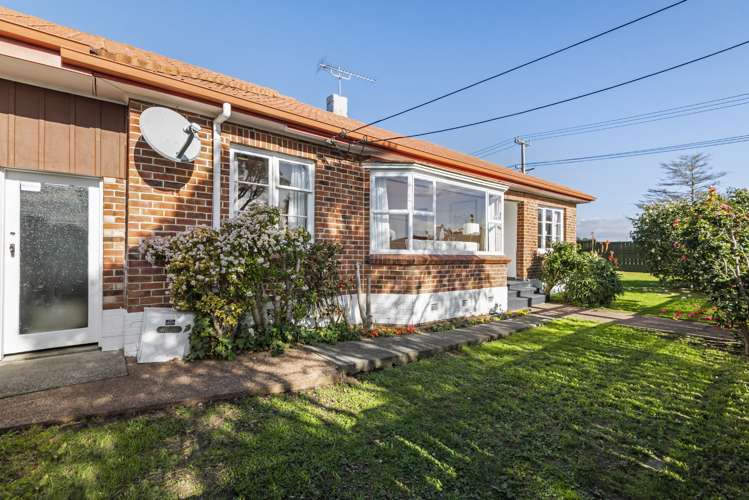 1/112 Carrington Road Mount Albert_22