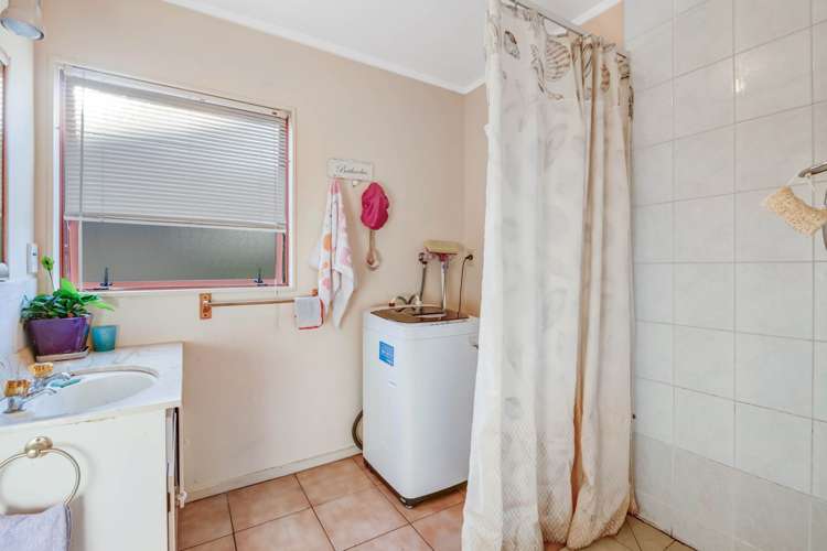 16 Arkles Strand Arkles Bay_16