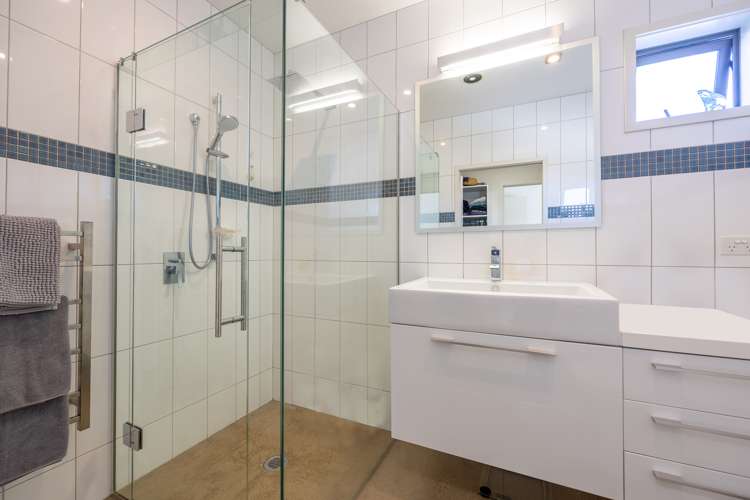 16 Bevan Place Wanaka_9