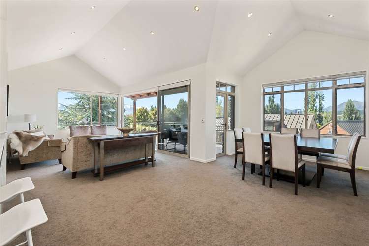 14 Morrows Mead Wanaka_7