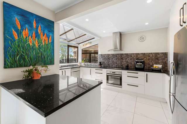 6 Sunningdale Street Wattle Downs_2