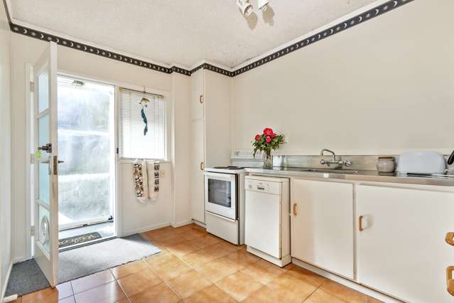 2/10 Matiere Road Onehunga_3