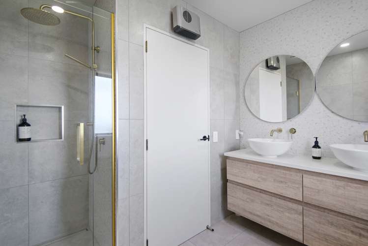 11 Godley Drive Scarborough_10